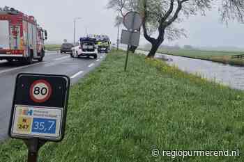Camper te water bij Broek in Waterland