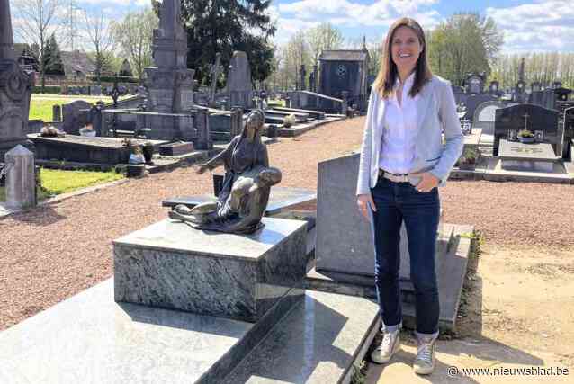 Marc en Gerda gaan als eerste grafzerk op begraafplaats hergebruiken, stad maakt catalogus van andere grafmonumenten “zodat mensen online een keuze kunnen maken”