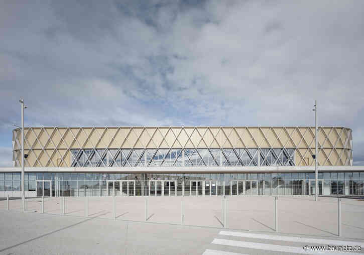 Arena für die Engel
 - Sportkomplex in Béziers von Panorama Architecture