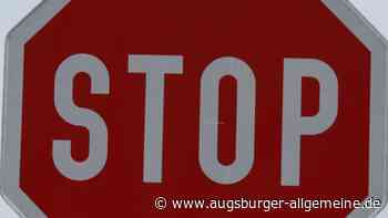 Stopp-Schild missachtet und Unfall verursacht