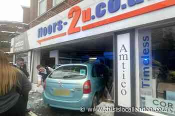 Car ploughs into Mawney Road, Romford shop Floors-2u