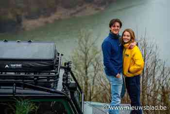 Jong koppel start bedrijf in daktenten op: “Een Italiaanse boer kwam met zijn hele familie kijken”