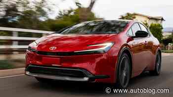 What is a hybrid car and how does it work?