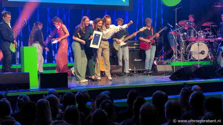 Podcast 'Op hoop van Zegen' wint Regiohelden Award