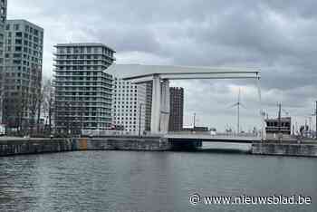 Stadshaven bedient vanaf september ook alle bruggen op Eilandje