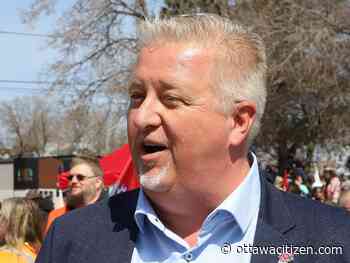 CRA call centre workers encouraged by union to file grievances about hours of work