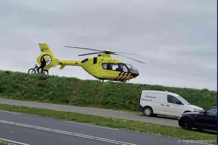 Achtergelaten scootmobiel op dijk naar Marken leidt tot inzet hulpdiensten