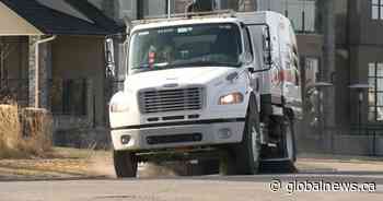 Calgary street sweeping season arrives with a warning to motorists