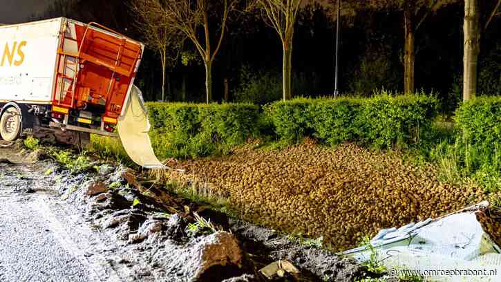 Gekantelde vrachtwagen met aardappelen is weggehaald: A27 weer open