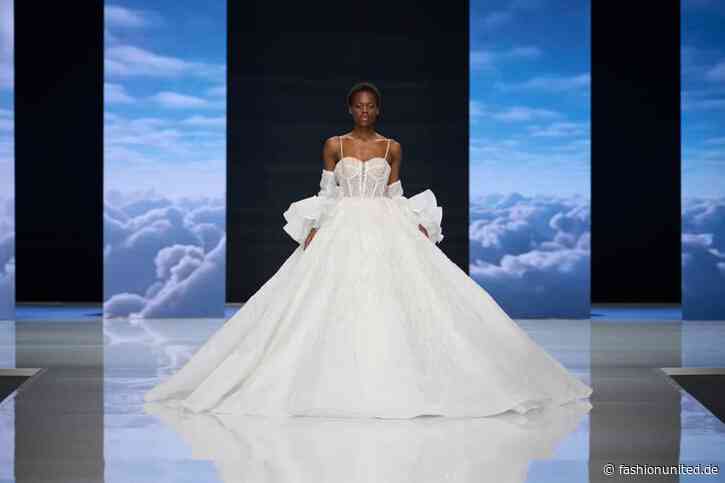 Dramatische Kleider und Jumpsuits: Die Brautmodetrends 2024