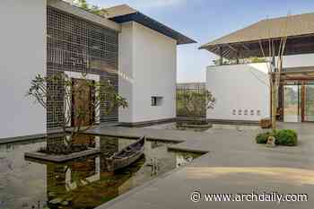 Nirmal Van House / Design Work Group