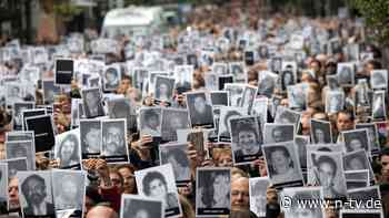 Zum "Terrorstaat" erklärt: Buenos Aires spricht Iran für Anschläge in den 90ern schuldig