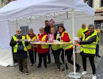 Rode Kruis maakt van pleisterverkoop feestje op Grote Markt: “We willen onze nieuwe materiaalwagen verder uitbouwen”