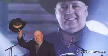 Kris Molle receives Calgary Stampede chuckwagon canvas auction’s highest bid for 2nd-straight year