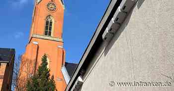 Stadt Bamberg bringt Nistkästen in der Wunderburg an - eines von fünf Teilprojekten