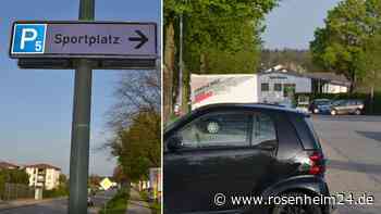 „Sportplatz-Parkplatz ist kein Verkehrsübungsplatz“: Kritik an Fahrschulen