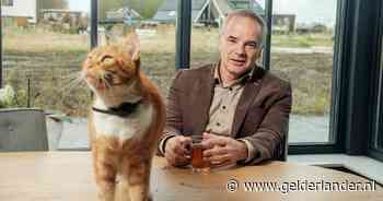 Alex van Kopen zonder kijken heeft 20.000 woningen verkocht, maar ‘wie heeft er nu nog makelaar nodig?’