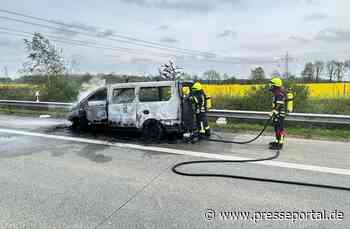 FW-ROW: Kleintransporter auf Autobahn in Vollbrand
