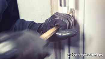 Suspect on the loose after break-in at business in Penetanguishene