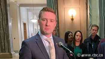 Sask. teachers to lift work-to-rule as they head back to bargaining table next week