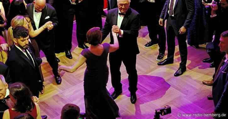 Bundespresseball: Geliehener Smoking und «No Cannabis»