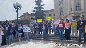 Sask. students say 'pressure is still on' ahead of renewed talks between teachers, province