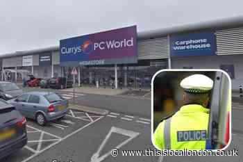 Sydenham Currys ‘lit on fire by customer’