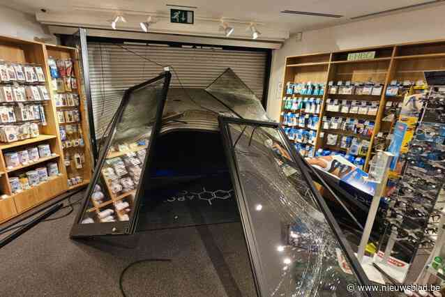 Grote ravage bij apotheek Cocquyt nadat  automobilist onder invloed zaak ramt: “Hopelijk heeft hij zijn lesje geleerd”