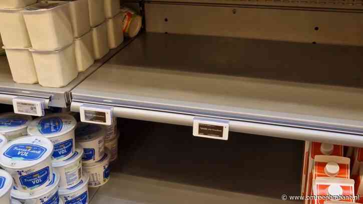 Lege schappen in de Jumbo omdat het bedrijf lage prijzen wil bieden