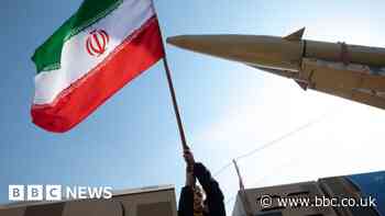 Iranian troops accused of seizing Israel-linked ship