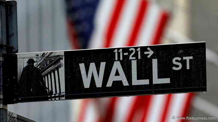 Stocks tumble as inflation jumps, JPMorgan CEO Dimon's warning and Masters fever