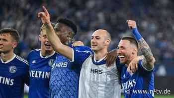 Einheit nach turbulenten Tagen: Schalke paktiert und versucht, das Chaos auszusperren