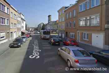 Man probeert baby van vijf maanden te ontvoeren terwijl moeder auto inlaadt