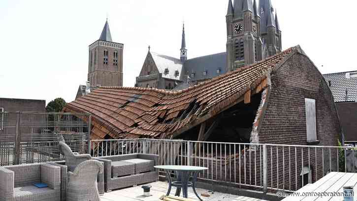 Dak van gebouw in centrum Cuijck stort in: bewoners moeten hun huis uit