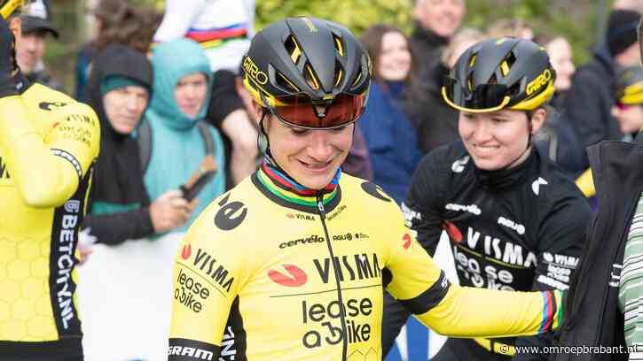 Marianne Vos klopt Wiebes in sprint en wint tweede keer Amstel Gold Race