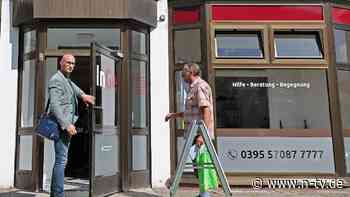 Spardruck durch Haushaltsloch?: Lauterbachs Gesundheitskioske kommen wohl nicht