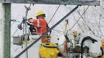 Thousands still in the dark in Ontario after high winds cause widespread outages