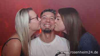 Hervorragende Stimmung bei der Back to the Past Party in der Waldkraiburger Schenkerhalle