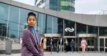 Larissa’s moeder (64) heeft psychische problemen en moet haar huis uit: ‘Door verkeerde medicatie dreigt mijn moeder op straat te belanden’