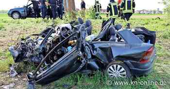 Peine: Polizei muss Gaffer nach tödlichem Unfall abhalten