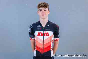 Siebe De Naeyer derde bij junioren, ook Bas De Vos pakt bronzen plak na massaspurt: “Het is de eerste keer dat ik mee op het podium sta”