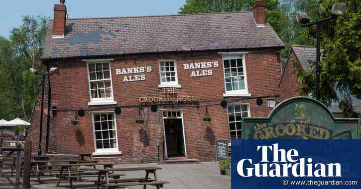 Owners of demolished Crooked House pub propose rebuilding it on new site