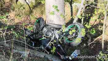 Motorrad-Unfall am Sudelfeld: Biker prallt gegen Baum – schwer verletzt