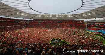 Uitzinnige taferelen: ongeslagen Leverkusen verovert landstitel op grootse wijze