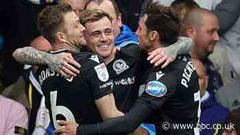 Szmodics goal denies Leeds chance to go top