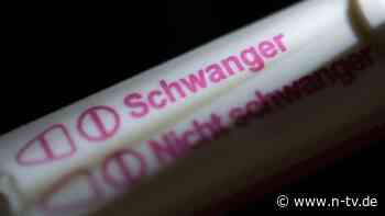 "Rechtswidrigkeit nicht haltbar": Experten raten zu Legalisierung von Schwangerschaftsabbrüchen