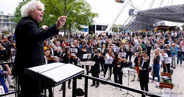 Sir Simon Rattle: Mit britischem Humor in die neue Saison
