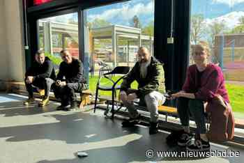 “Mijn kind heeft recht op aangepast onderwijs, waarom lukt dat niet?”: ouders teleurgesteld nadat ze geen plek in school kunnen bemachtigen