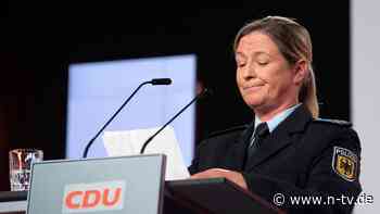 Disziplinarverfahren eingestellt: Pechstein muss wegen Uniform-Auftritt Geldstrafe zahlen