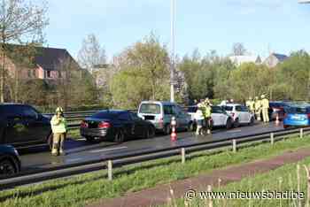 Vijf voertuigen betrokken bij kettingbotsing op N16